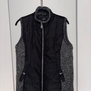 Fresh Women's Sleek Black and Charcoal Vest